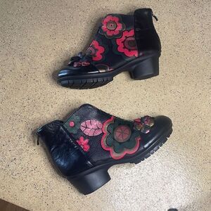 CHK10 Footwear Hand-painted 3D Floral Leather Boots sz 40